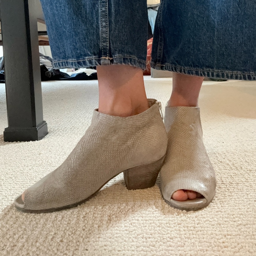 Officine Creative Women Adele Open Toe Gray Snakeskin Boots Size 37